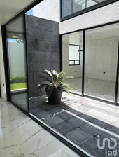 NEX-182578 - Casa en Venta, con 3 recamaras, con 4 baños, con 200 m2 de construcción en Lomas de Angelópolis II, CP 72830, Puebla.