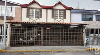 NEX-195152 - Casa en Venta, con 4 recamaras, con 2 baños, con 209 m2 de construcción en Estrella del Sur, CP 72190, Puebla.