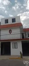 NEX-212606 - Casa en Venta, con 4 recamaras, con 3 baños, con 251 m2 de construcción en Carlos Hank Gonzalez, CP 09700, Ciudad de México.