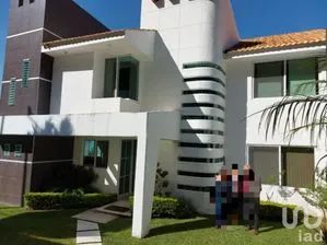 NEX-195979 - Casa en Venta, con 6 recamaras, con 7 baños, con 650 m2 de construcción en Club de Golf Hacienda San Gaspar, CP 62555, Morelos.