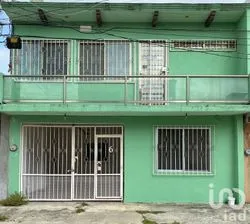 NEX-196875 - Casa en Renta, con 3 recamaras, con 3 baños, con 151 m2 de construcción en Islas Del Mundo, CP 86126, Tabasco.
