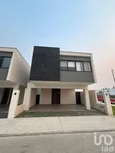 NEX-212786 - Casa en Renta, con 3 recamaras, con 3 baños, con 160 m2 de construcción en Real Campestre, CP 86246, Tabasco.