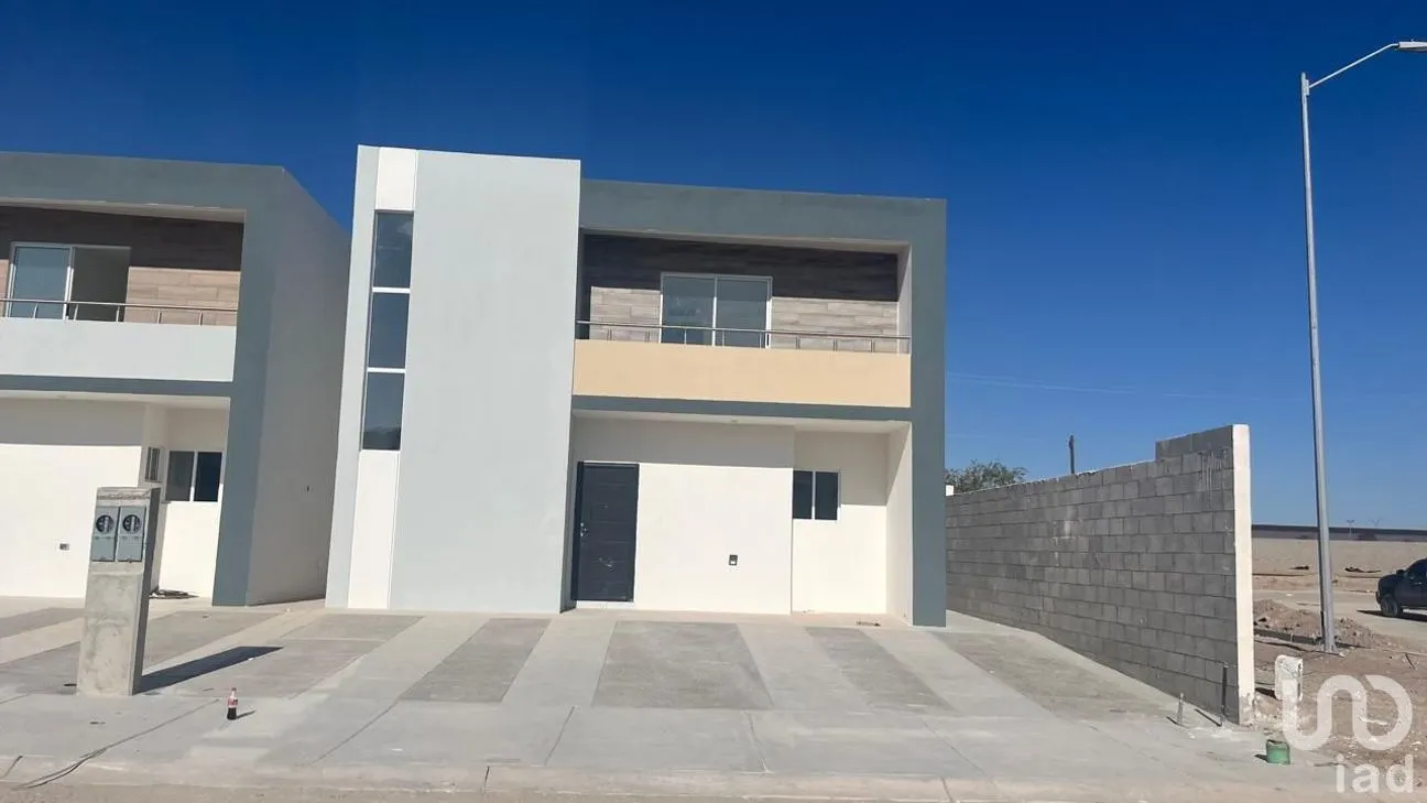Casa en Venta en Crucero, Juárez, Chihuahua | NEX-203267 | iad México | Foto 1 de 30