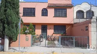 NEX-205258 - Casa en Venta, con 3 recamaras, con 2 baños, con 139 m2 de construcción en Hacienda la Herradura, CP 42082, Hidalgo.