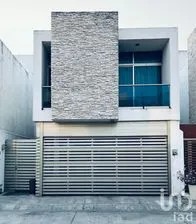 NEX-206518 - Casa en Venta, con 3 recamaras, con 3 baños, con 212 m2 de construcción en Las Vegas II, CP 94297, Veracruz de Ignacio de la Llave.