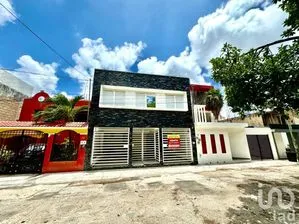 NEX-212727 - Edificio en Venta, con 7 recamaras, con 3 baños, con 450 m2 de construcción en Supermanzana 503, CP 77533, Quintana Roo.