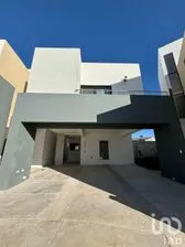 NEX-213470 - Casa en Venta, con 4 recamaras, con 3 baños, con 244 m2 de construcción en Fuentes del Valle, CP 32500, Chihuahua.