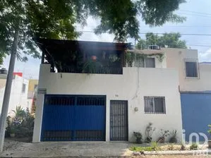 NEX-213432 - Casa en Venta, con 3 recamaras, con 3 baños, con 223 m2 de construcción en Las Palmas, CP 28017, Colima.