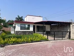 NEX-212863 - Casa en Venta, con 3 recamaras, con 3 baños, con 110 m2 de construcción en Tezoyuca, CP 62767, Morelos.