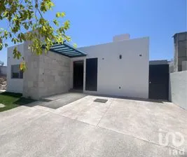 NEX-217544 - Casa en Venta, con 2 recamaras, con 2 baños, con 141 m2 de construcción en José G Parres, CP 62564, Morelos.