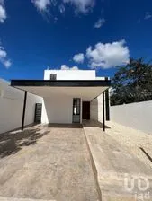 NEX-214042 - Casa en Venta, con 3 recamaras, con 3 baños, con 270 m2 de construcción en X-Cuyum, CP 97346, Yucatán.