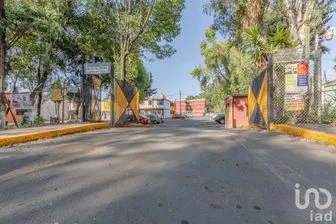 NEX-204776 - Casa en Venta, con 3 recamaras, con 2 baños, con 170 m2 de construcción en Los Reyes Ixtacala 1ra. Sección, CP 54090, México.