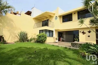 NEX-149869 - Casa en Venta, con 3 recamaras, con 3 baños, con 195 m2 de construcción en Jardines de Ahuatlán, CP 62130, Morelos.