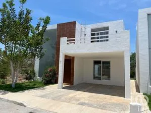 NEX-217215 - Casa en Venta, con 3 recamaras, con 3 baños, con 220 m2 de construcción en Conkal, CP 97345, Yucatán.