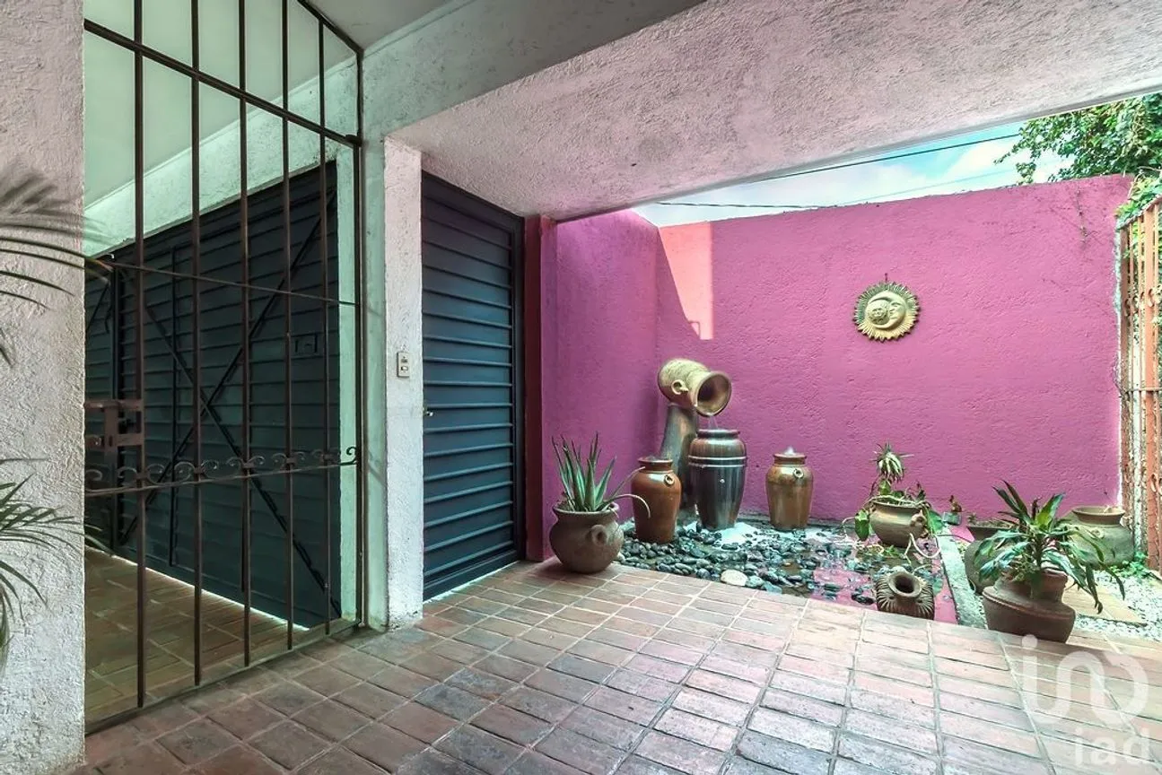 Casa en Venta en Delicias, Cuernavaca, Morelos | NEX-213619 | iad México | Foto 3 de 12