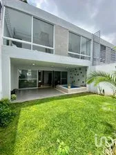 NEX-218366 - Casa en Renta, con 3 recamaras, con 3 baños, con 310 m2 de construcción en San Cristóbal, CP 62230, Morelos.