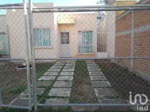 NEX-164486 - Casa en Venta, con 2 recamaras, con 1 baño, con 56 m2 de construcción en Noria de Sopeña, CP 36112, Guanajuato.