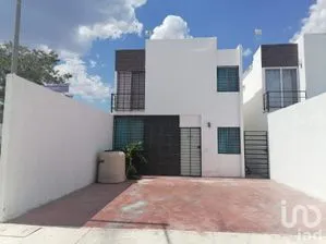 NEX-217421 - Casa en Venta, con 3 recamaras, con 3 baños, con 101 m2 de construcción en Vega del Mayab, CP 97346, Yucatán.