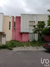 NEX-49544 - Casa en Venta, con 3 recamaras, con 1 baño, con 80 m2 de construcción en Colinas de Santa Fe, CP 91808, Veracruz de Ignacio de la Llave.