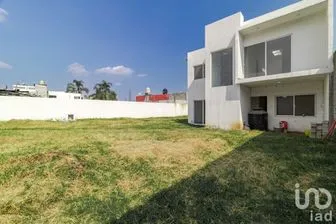 NEX-205461 - Casa en Venta, con 4 recamaras, con 3 baños, con 280 m2 de construcción en Rancho Alegre, CP 62325, Morelos.