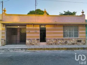 NEX-210212 - Casa en Venta, con 4 recamaras, con 2 baños, con 171 m2 de construcción en Itzaes, CP 97000, Yucatán.