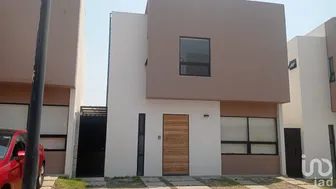 NEX-212455 - Casa en Venta, con 3 recamaras, con 2 baños, con 113 m2 de construcción en San Isidro, CP 76226, Querétaro.