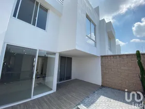 NEX-213435 - Casa en Venta, con 4 recamaras, con 4 baños, con 164 m2 de construcción en Zákia, CP 76269, Querétaro.
