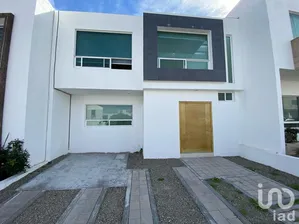 NEX-213758 - Casa en Venta, con 3 recamaras, con 3 baños, con 187 m2 de construcción en Real de Juriquilla, CP 76226, Querétaro.