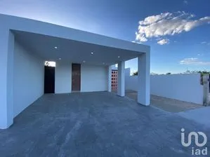 NEX-212278 - Casa en Venta, con 3 recamaras, con 3 baños, con 261 m2 de construcción en Dzityá, CP 97302, Yucatán.