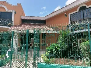NEX-76009 - Casa en Venta, con 3 recamaras, con 2 baños, con 521 m2 de construcción en Garcia Gineres, CP 97070, Yucatán.