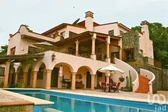 NEX-215260 - Casa en Venta, con 4 recamaras, con 4 baños, con 866 m2 de construcción en Amatlán de Quetzalcóatl, CP 62525, Morelos.
