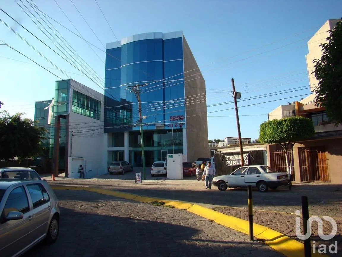 Oficina en Renta en El Prado, Querétaro, Querétaro | NEX-200661 | iad México | Foto 1 de 38