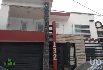 NEX-73132 - Casa en Venta, con 4 recamaras, con 4 baños en Las Fuentes Sección Lomas, CP 88703, Tamaulipas.