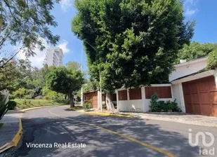 NEX-209310 - Casa en Venta, con 3 recamaras, con 3 baños, con 620 m2 de construcción en Lomas Del Valle, CP 45129, Jalisco.
