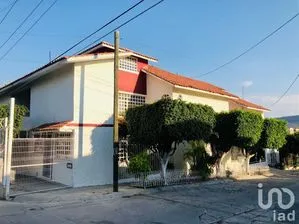 NEX-207641 - Casa en Venta, con 4 recamaras, con 4 baños, con 435 m2 de construcción en Residencial La Hacienda, CP 29030, Chiapas.