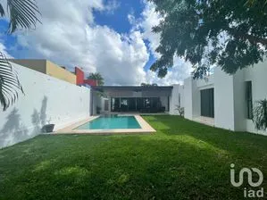 NEX-210555 - Casa en Venta, con 4 recamaras, con 5 baños, con 372 m2 de construcción en Tamanché, CP 97304, Yucatán.