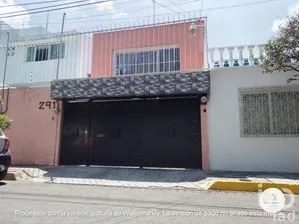 NEX-216107 - Casa en Venta, con 4 recamaras, con 2 baños, con 250 m2 de construcción en Jardines del Sur, CP 16050, Ciudad de México.