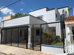 NEX-207669 - Casa en Renta, con 3 recamaras, con 3 baños, con 156 m2 de construcción en Montebello, CP 97113, Yucatán.