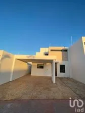 NEX-216711 - Casa en Venta, con 3 recamaras, con 3 baños, con 186 m2 de construcción en Villas de Conkal, CP 97345, Yucatán.