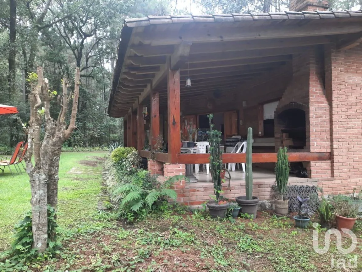 Casa en Renta en Cerro Gordo, Valle de Bravo, Estado De México | NEX-215338 | iad México | Foto 3 de 18