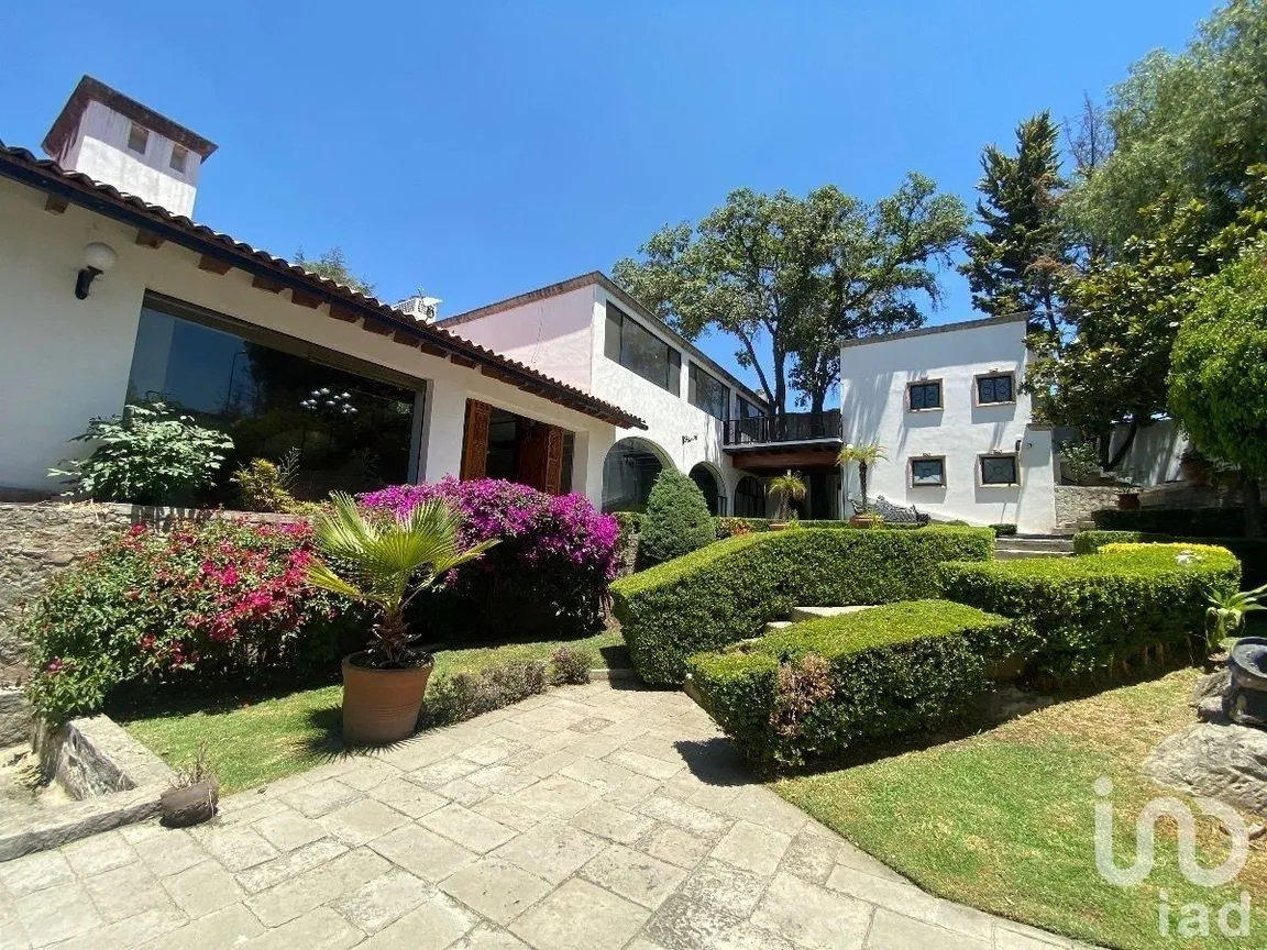 Casa en Venta en Club de Golf Chiluca, Atizapán de Zaragoza, Estado De México | NEX-200214 | iad México | Foto 3 de 46