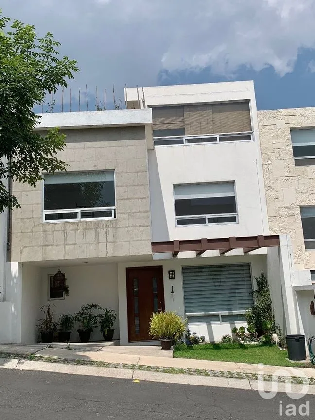 Casa en Venta en Residencial Lago Esmeralda, Atizapán de Zaragoza, Estado De México | NEX-208847 | iad México | Foto 2 de 29