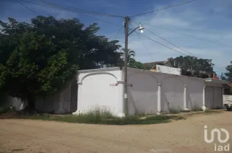 NEX-90939 - Casa en Venta, con 331 m2 de construcción en Rincón del Bosque, CP 96010, Veracruz de Ignacio de la Llave.