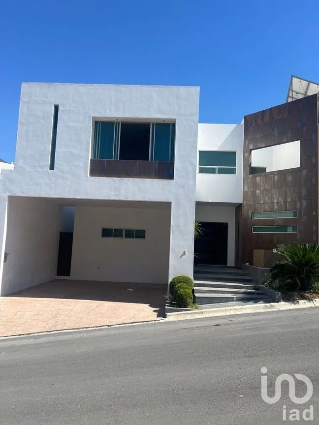 Casa en Venta en Lagos del Vergel, Monterrey, Nuevo León
