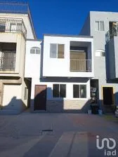 NEX-209126 - Casa en Venta, con 2 recamaras, con 1 baño en Tijuana, CP 22703, Baja California.