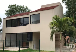 NEX-88471 - Casa en Venta, con 3 recamaras, con 3 baños, con 182 m2 de construcción en Chuburna de Hidalgo, CP 97208, Yucatán.