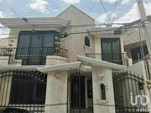 NEX-207954 - Casa en Venta, con 5 recamaras, con 2 baños, con 240 m2 de construcción en Las Torres, CP 42119, Hidalgo.