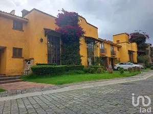 NEX-212526 - Casa en Venta, con 3 recamaras, con 2 baños, con 239 m2 de construcción en Las Mitras, CP 52149, México.