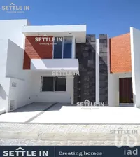 NEX-207470 - Casa en Renta, con 4 recamaras, con 3 baños, con 220 m2 de construcción en Lomas de Angelópolis II, CP 72830, Puebla.