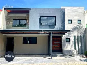 NEX-209054 - Casa en Venta, con 4 recamaras, con 4 baños, con 358 m2 de construcción en Lomas de Angelópolis, CP 72830, Puebla.